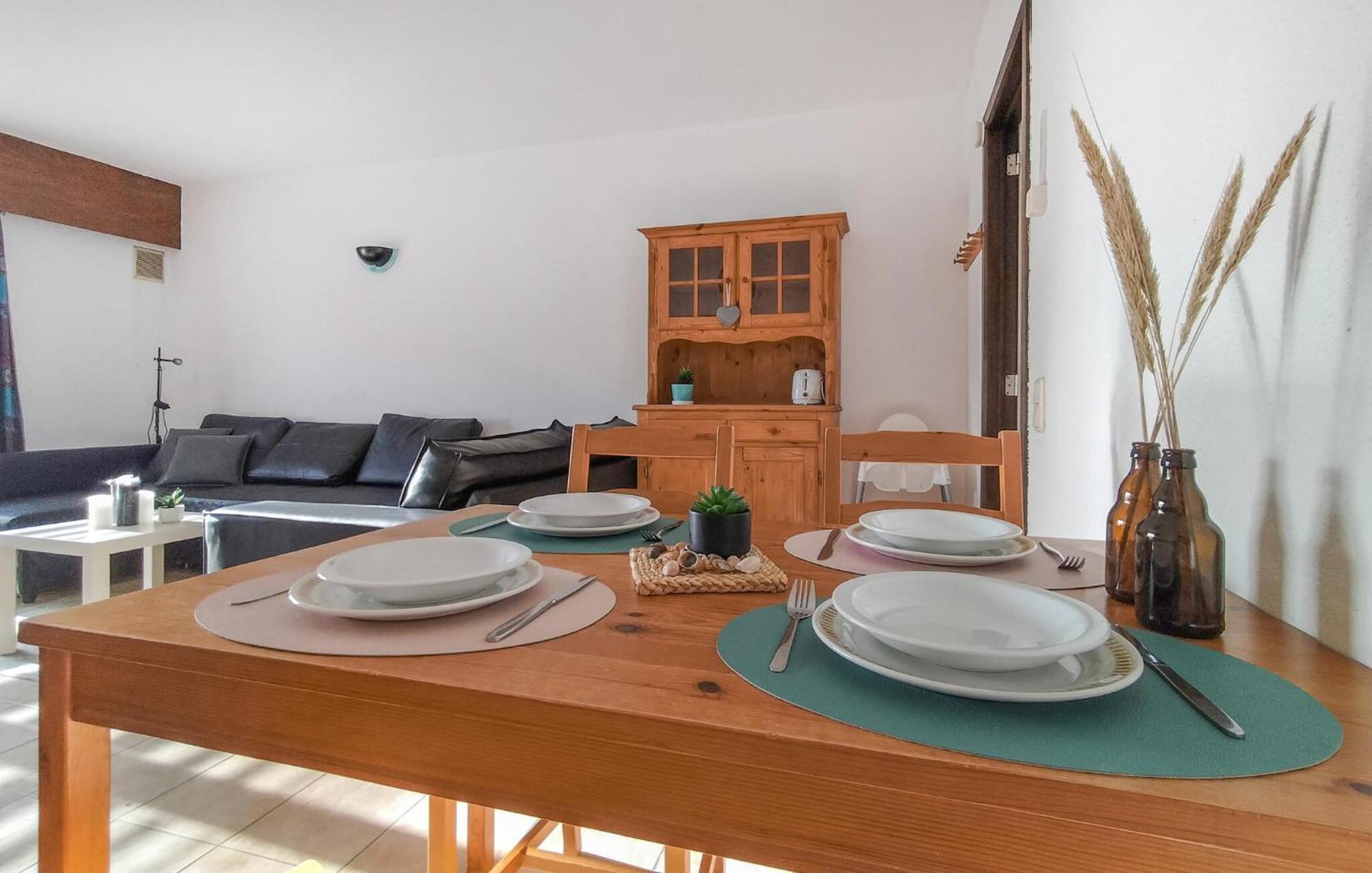 Beautiful Apartment In Bredene With Kitchen Zewnętrze zdjęcie