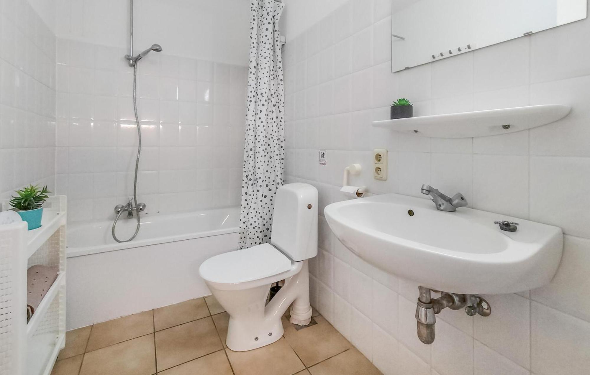 Beautiful Apartment In Bredene With Kitchen Zewnętrze zdjęcie
