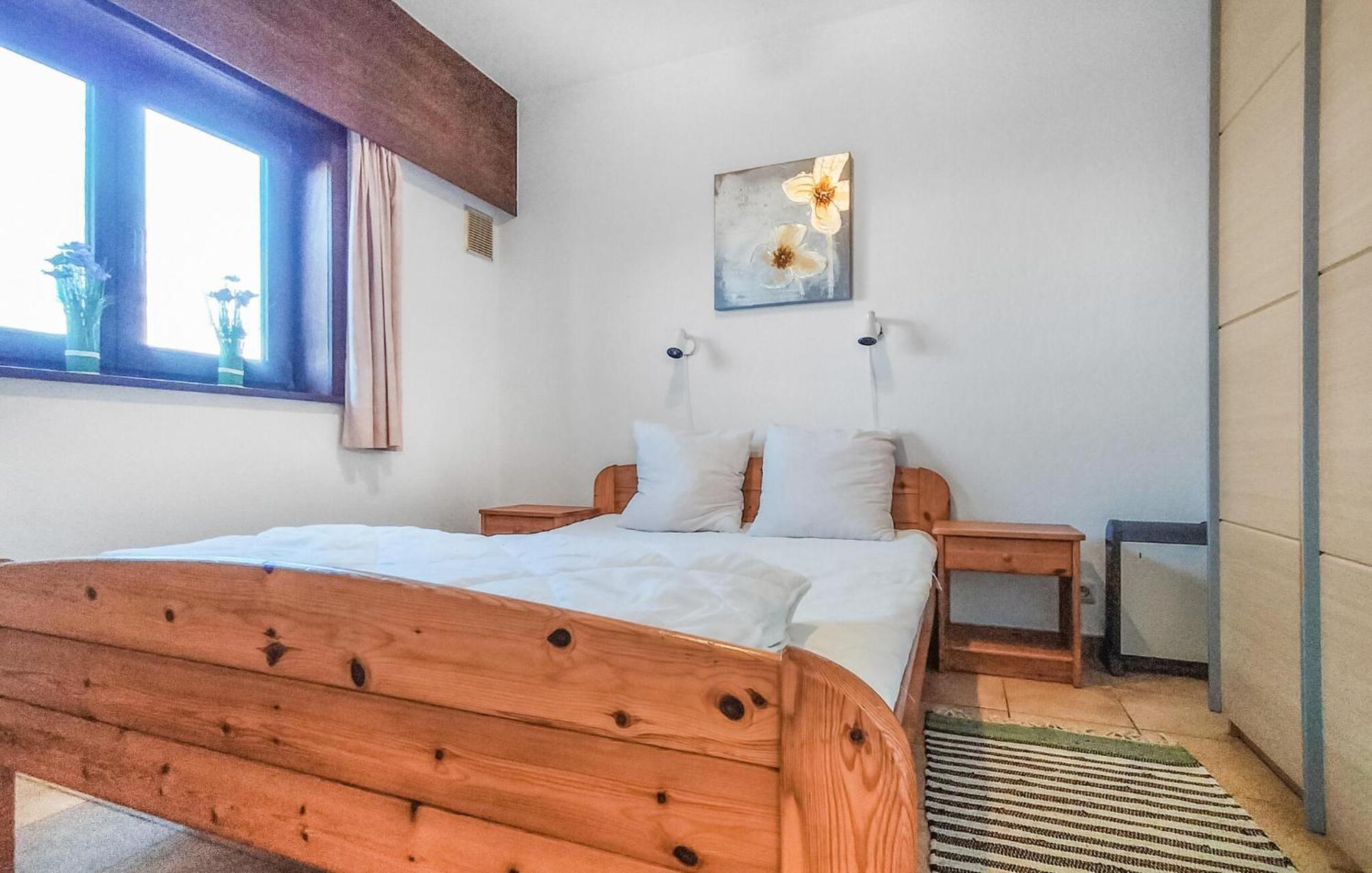 Beautiful Apartment In Bredene With Kitchen Zewnętrze zdjęcie